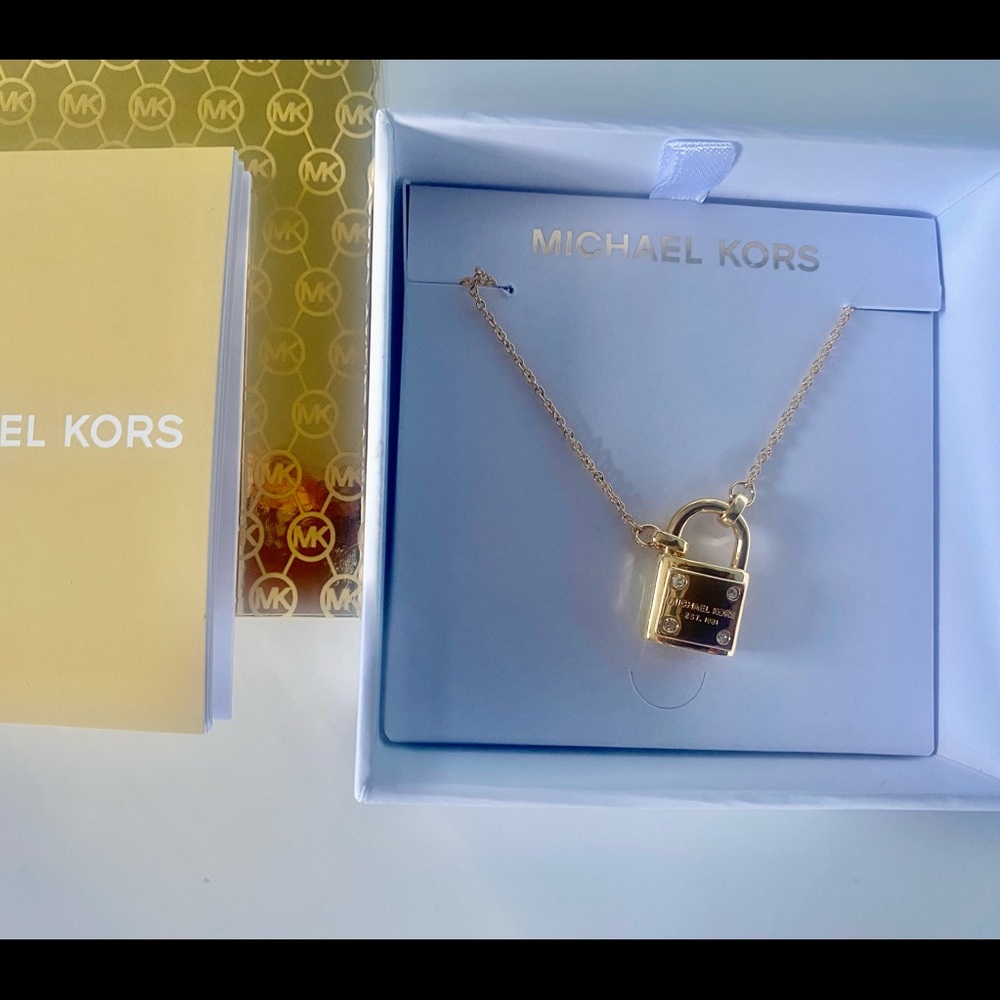 Michael Kors Fashion Gold Brass Necklace